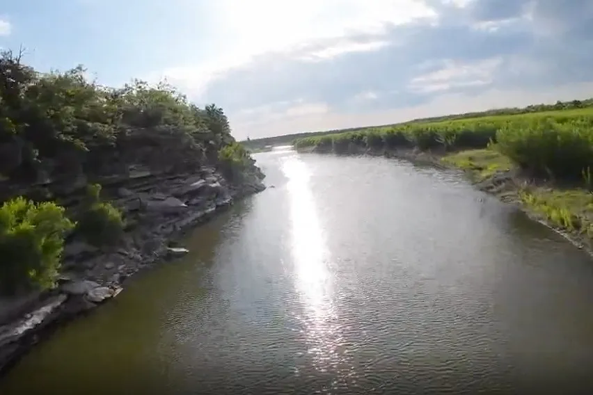 1644 Fm-1929 Voss, TX 76888