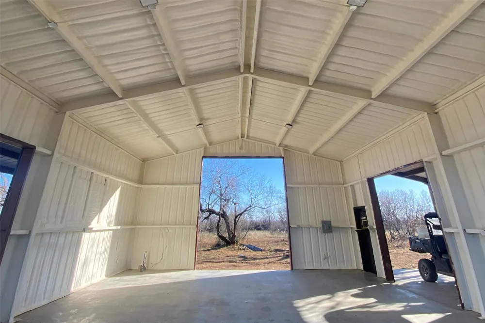 1644 Fm-1929 Voss, TX 76888