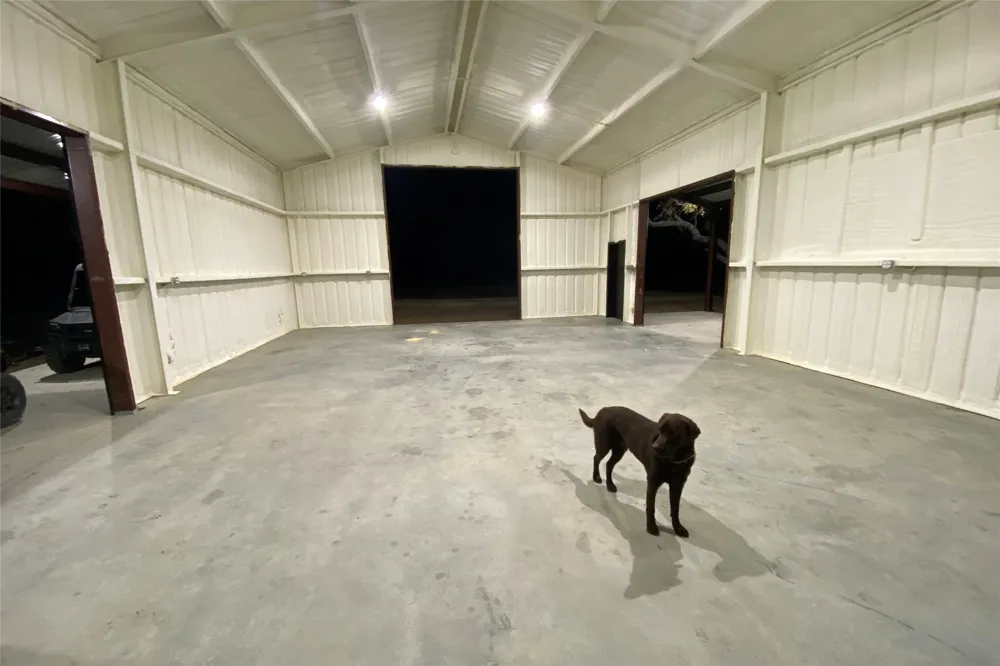 1644 Fm-1929 Voss, TX 76888