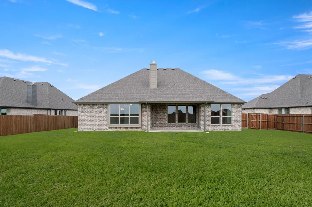 237 Pine Leaf Trail Waxahachie, TX 75165