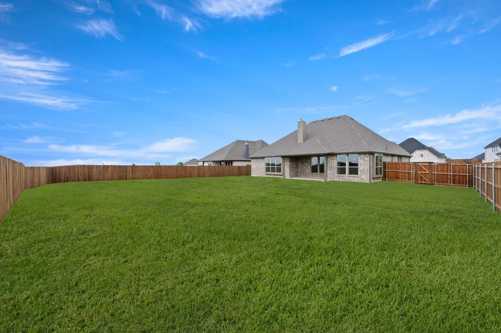 237 Pine Leaf Trail Waxahachie, TX 75165