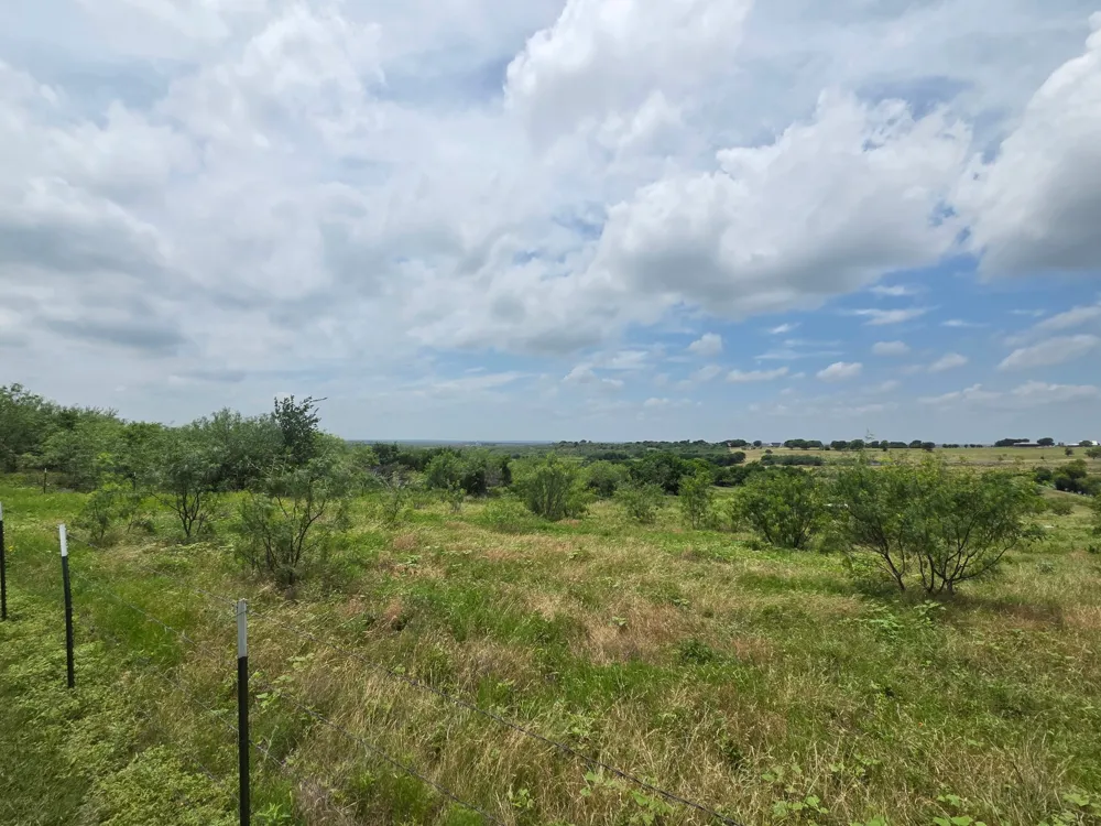 1191 J B Vandiver Loop Moody, TX 76557