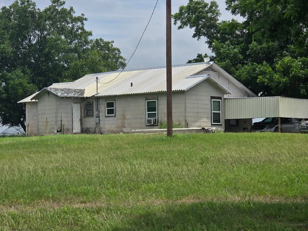 1191 J B Vandiver Loop Moody, TX 76557