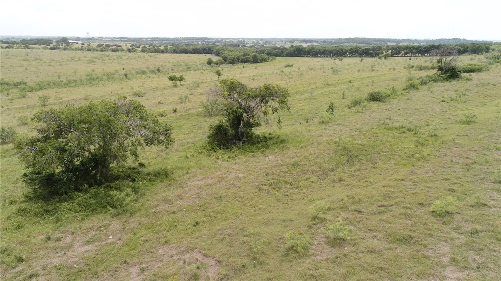 1191 J B Vandiver Loop Moody, TX 76557