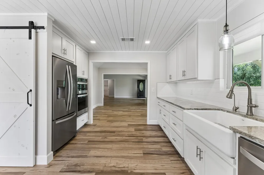 4320 County Road 223 Florence, TX 76527