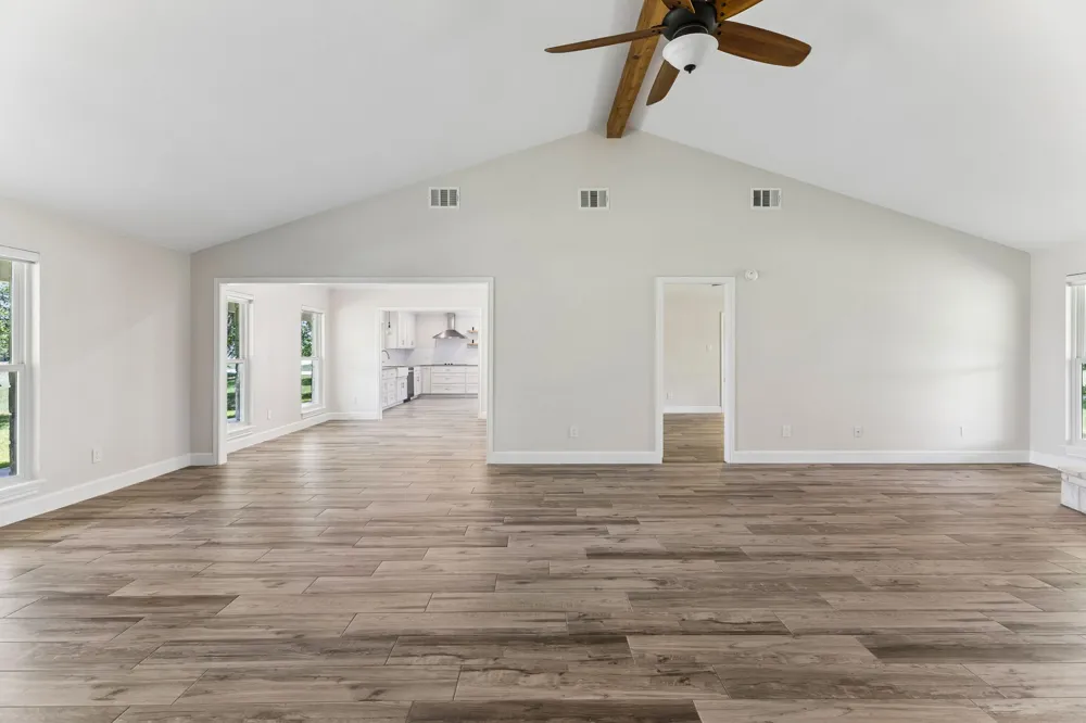 4320 County Road 223 Florence, TX 76527