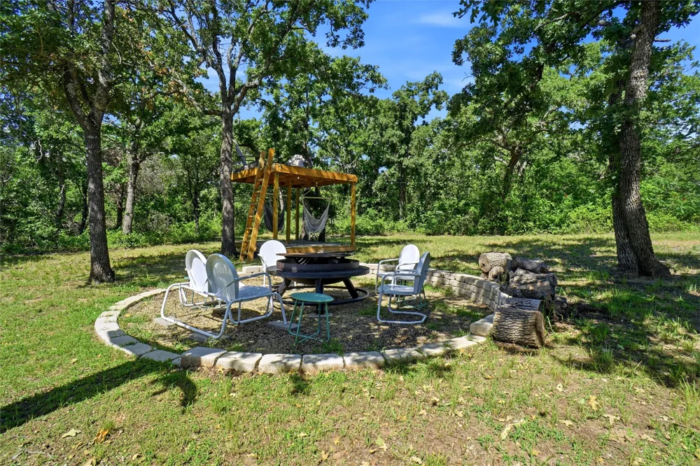 5511 Fm 2127 Bowie, TX 76230