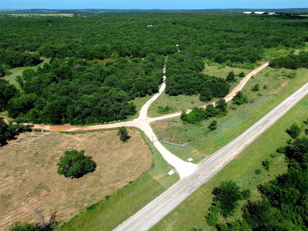 5511 Fm 2127 Bowie, TX 76230