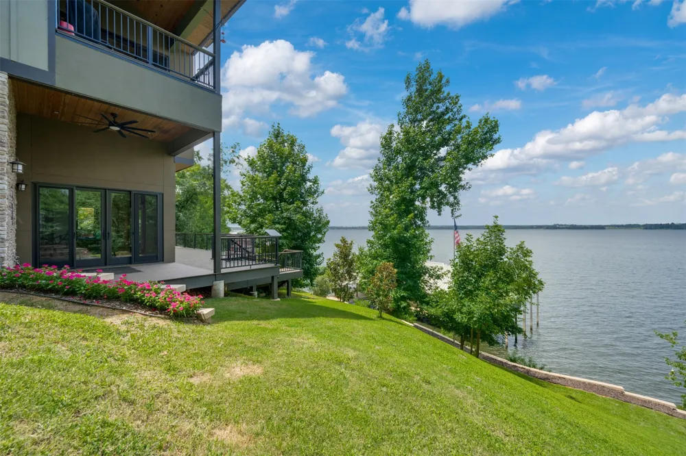 127 Lake Bluff Drive Bullard, TX 75757
