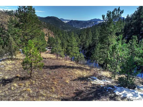 6 Turret Peak Trail