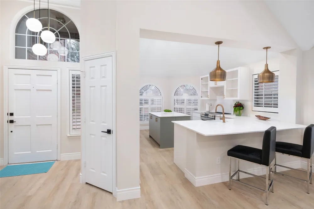 14604 Hemingway Court Addison, TX 75001