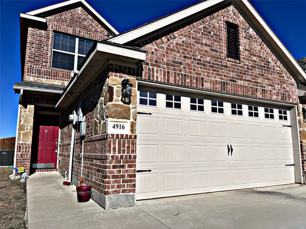 4916 Villas Drive #4916 Sanger, TX 76266