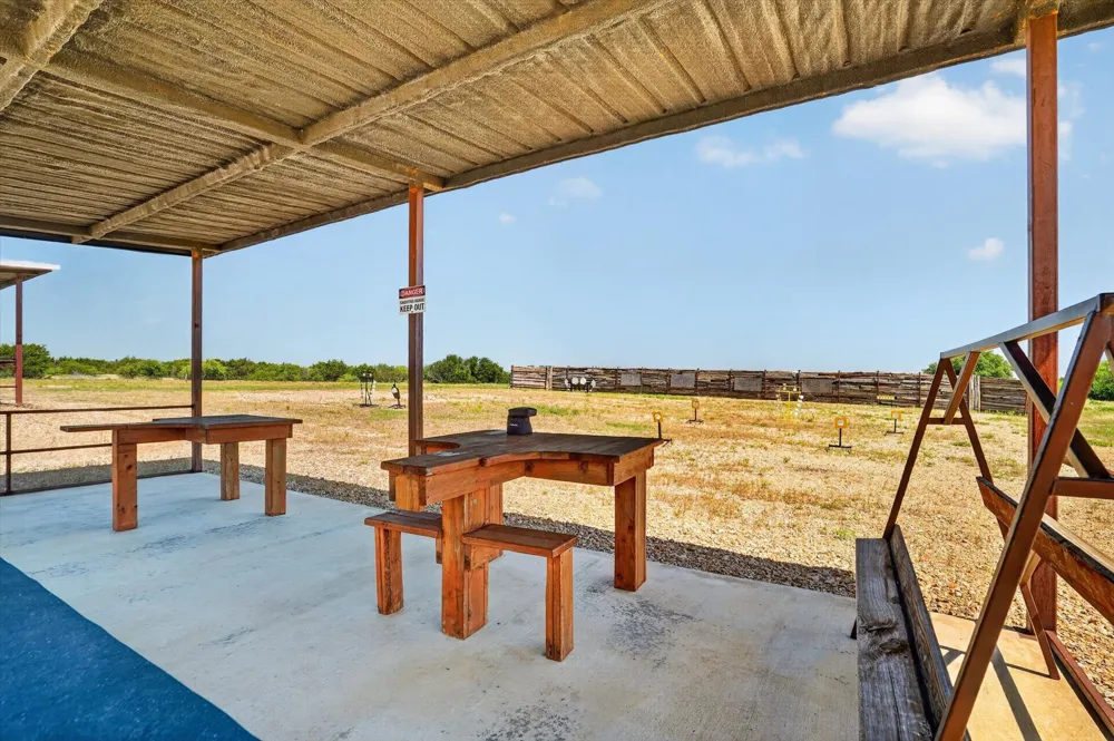 Armstrong Alley Strawn, TX 76475