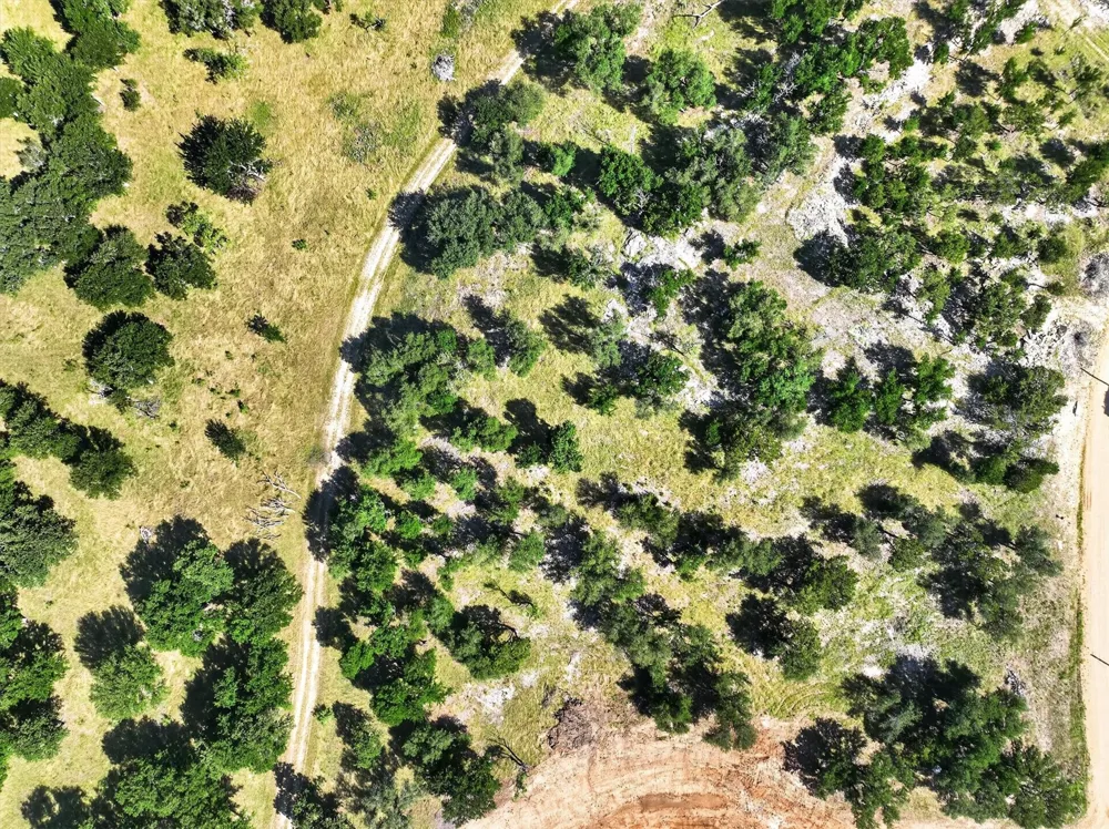Armstrong Alley Strawn, TX 76475