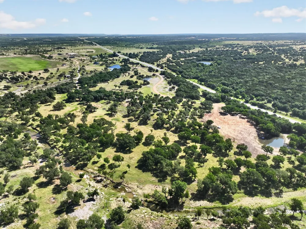 Armstrong Alley Strawn, TX 76475