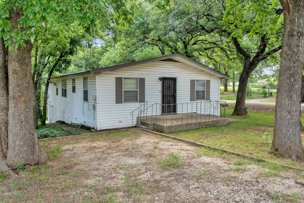 63 Castle Bar Road Gordonville, TX 76245