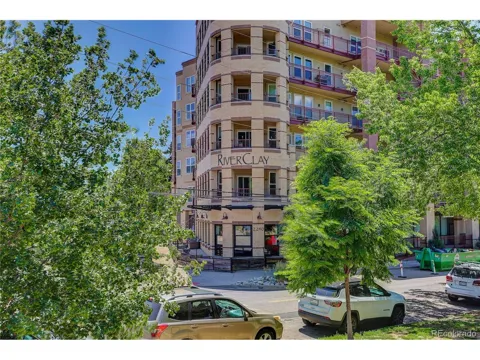 2240 Clay Street #211