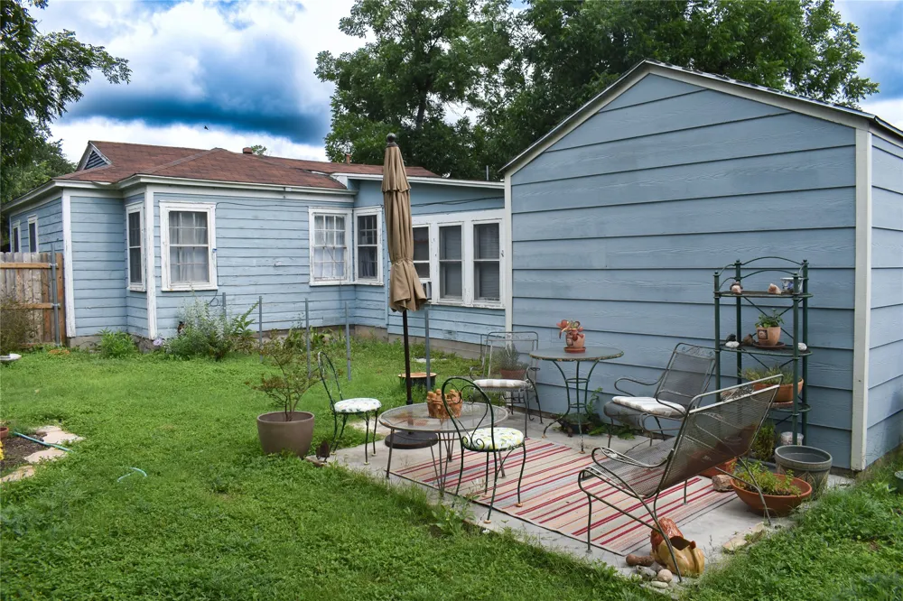 1701 S High Brady, TX 76825