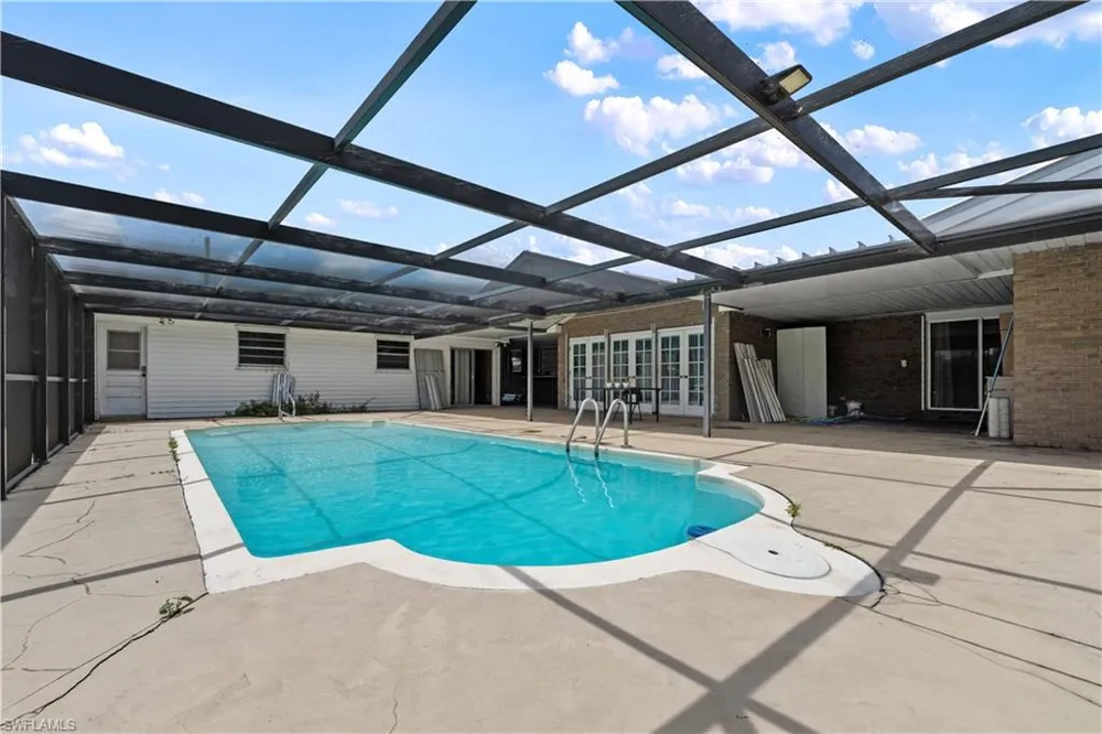 1085 West Avenue Moore Haven, FL 33471