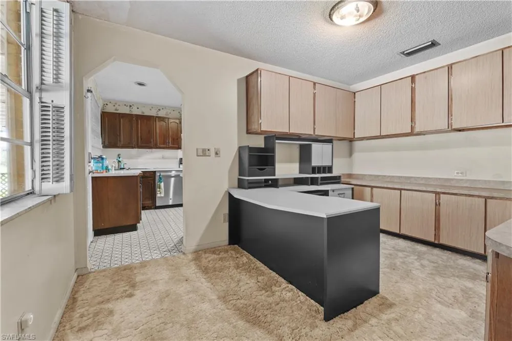 1085 West Avenue Moore Haven, FL 33471