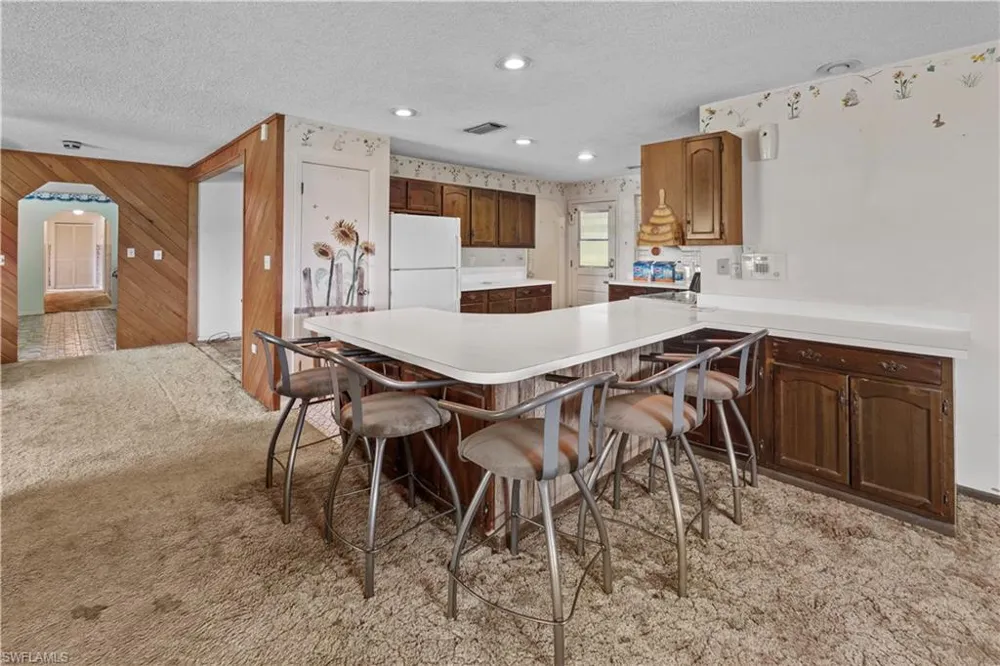 1085 West Avenue Moore Haven, FL 33471