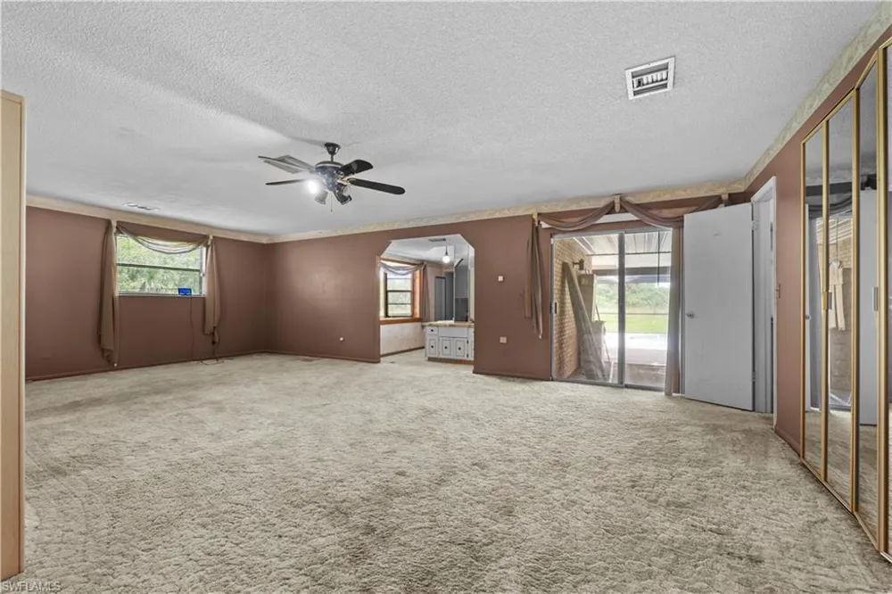 1085 West Avenue Moore Haven, FL 33471