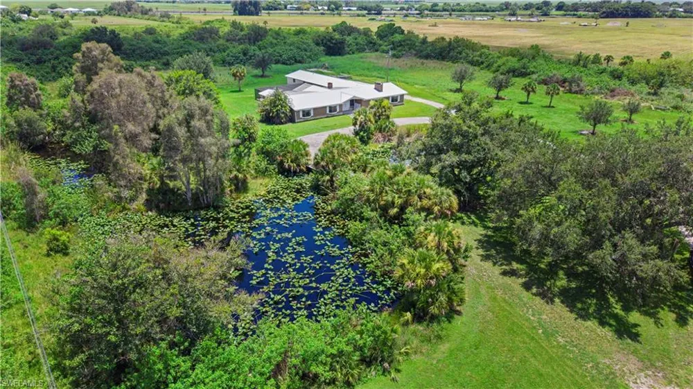 1085 West Avenue Moore Haven, FL 33471