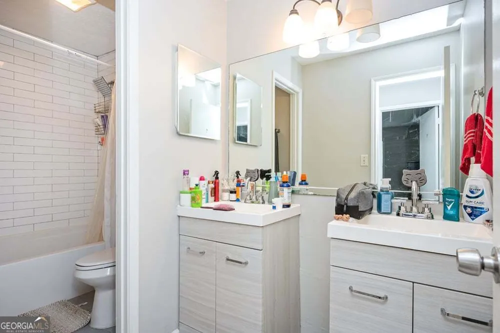 1104 Natchez Trc Sandy Springs, GA 30350