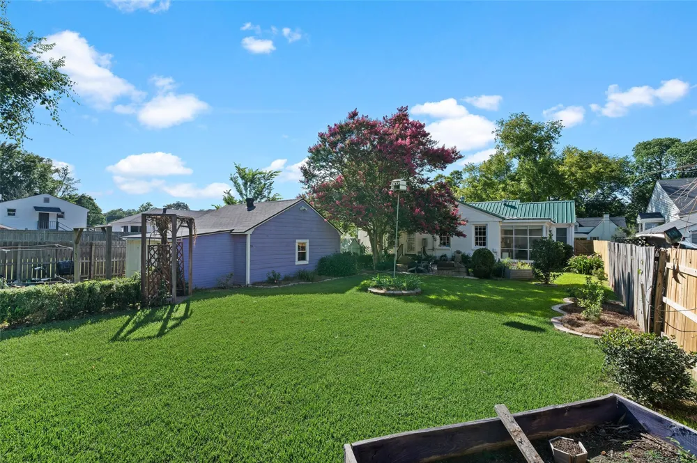 281 Carrollton Shreveport, LA 71105