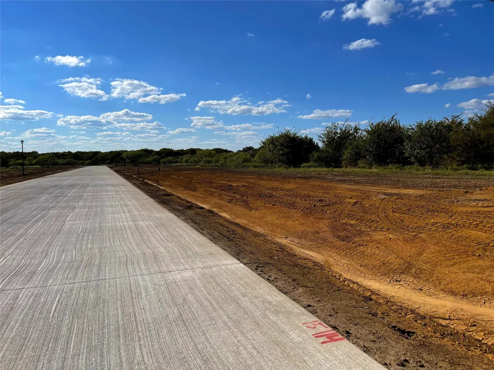 720 Vest Lane Pilot Point, TX 76258