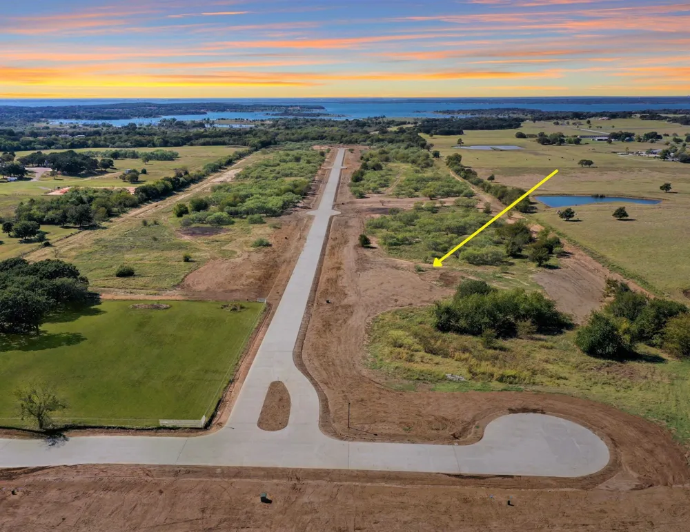 720 Vest Lane Pilot Point, TX 76258
