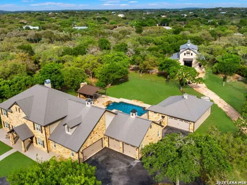 103 S Cibolo Hollow