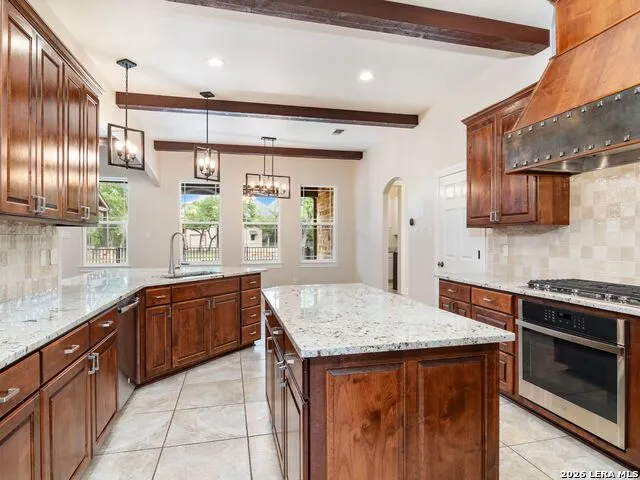 103 S Cibolo Hollow Fair Oaks Ranch, TX 78015