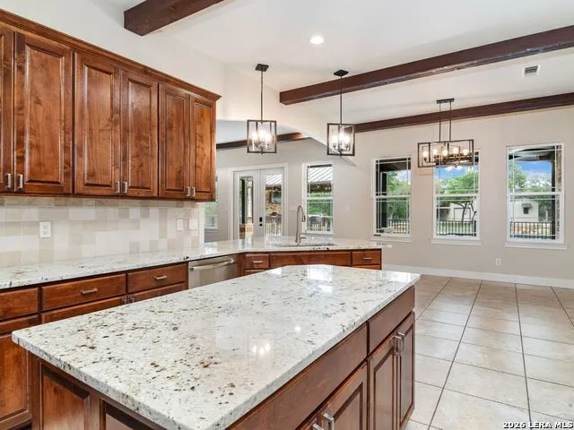 103 S Cibolo Hollow Fair Oaks Ranch, TX 78015