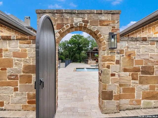 103 S Cibolo Hollow Fair Oaks Ranch, TX 78015