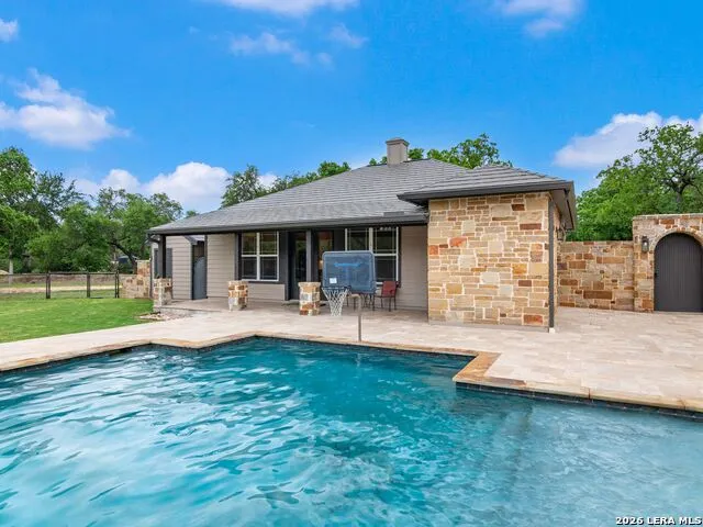 103 S Cibolo Hollow Fair Oaks Ranch, TX 78015