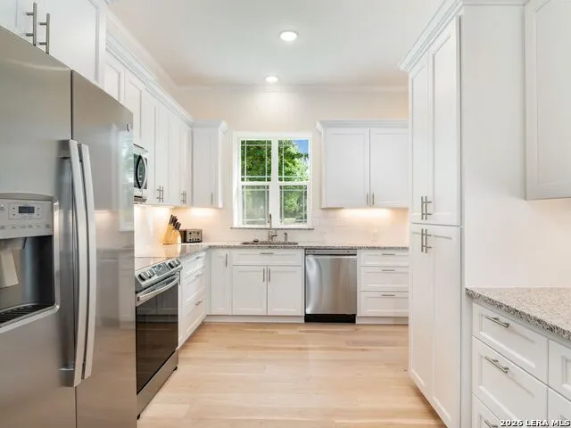 103 S Cibolo Hollow Fair Oaks Ranch, TX 78015