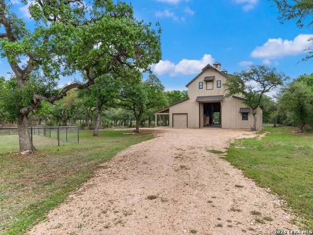 103 S Cibolo Hollow Fair Oaks Ranch, TX 78015