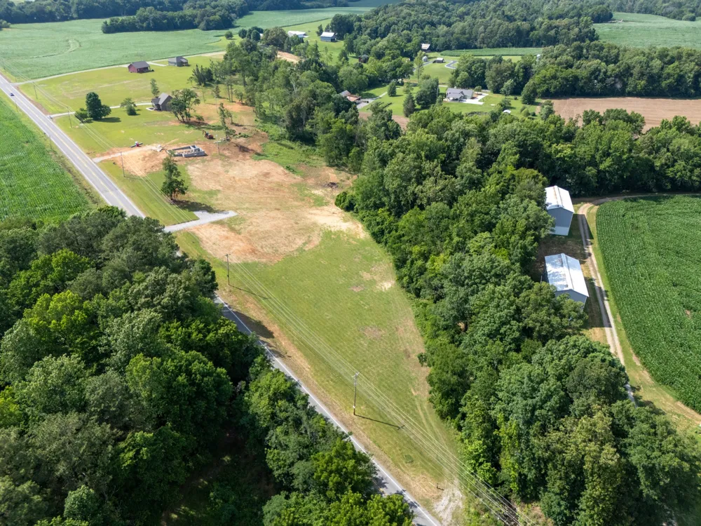 6799 Highway 41 Cedar Hill, TN 37032