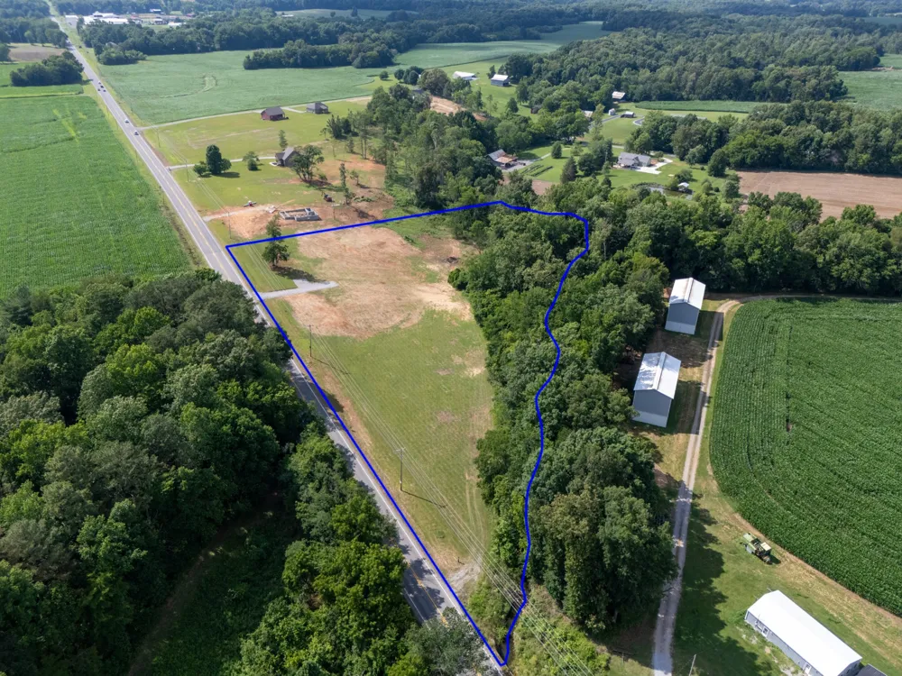 6799 Highway 41 Cedar Hill, TN 37032