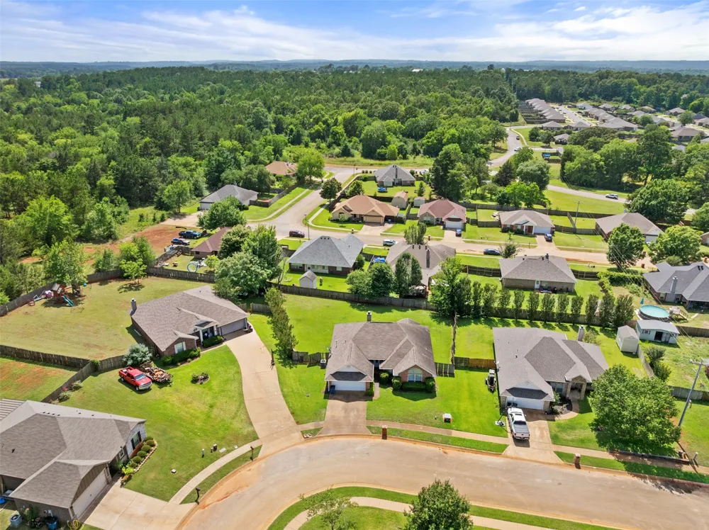 265 Crestview Lane Jacksonville, TX 75766