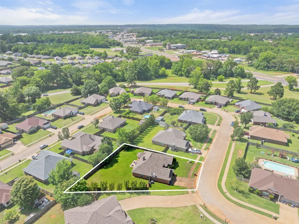 265 Crestview Lane Jacksonville, TX 75766