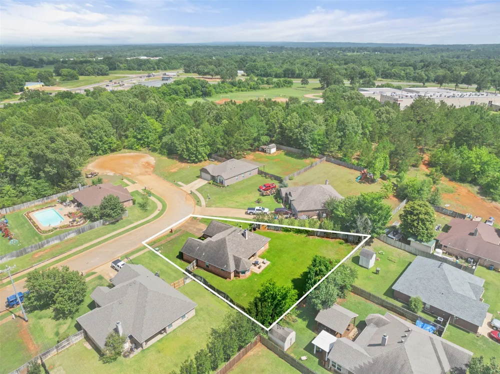 265 Crestview Lane Jacksonville, TX 75766