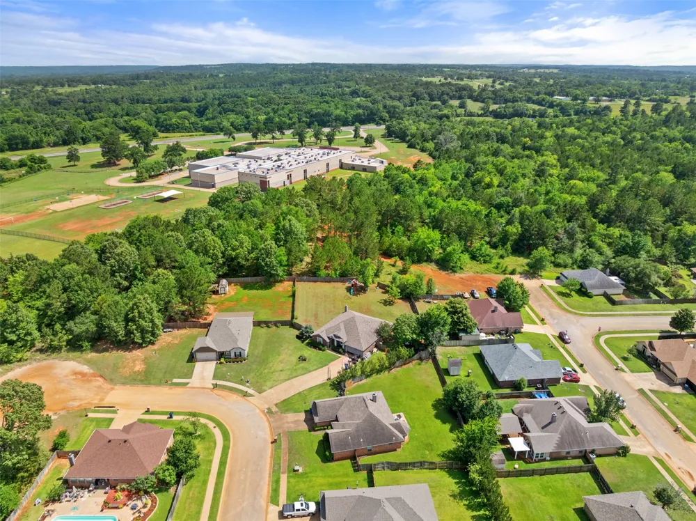 265 Crestview Lane Jacksonville, TX 75766