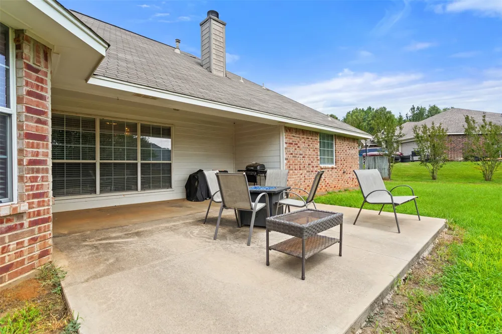 265 Crestview Lane Jacksonville, TX 75766