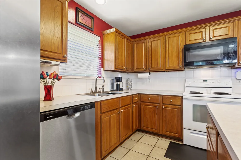 265 Crestview Lane Jacksonville, TX 75766