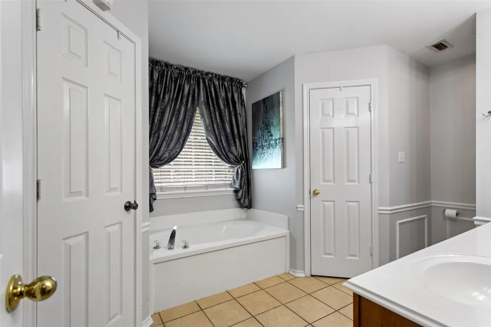 265 Crestview Lane Jacksonville, TX 75766