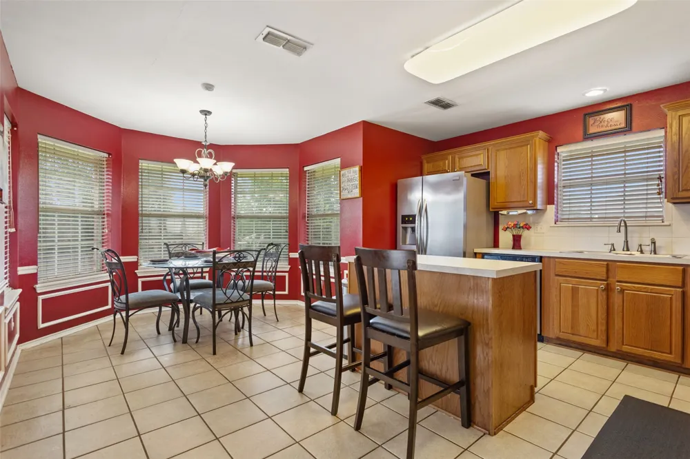 265 Crestview Lane Jacksonville, TX 75766