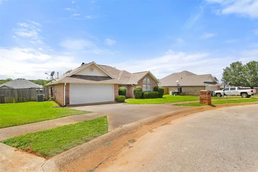 265 Crestview Lane Jacksonville, TX 75766