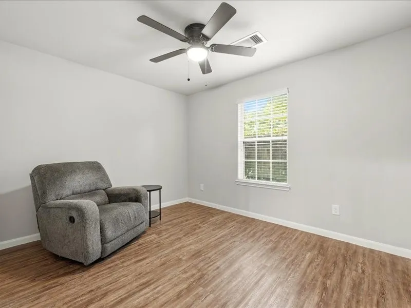 8 Shady Oak Lane Conroe, TX 77304